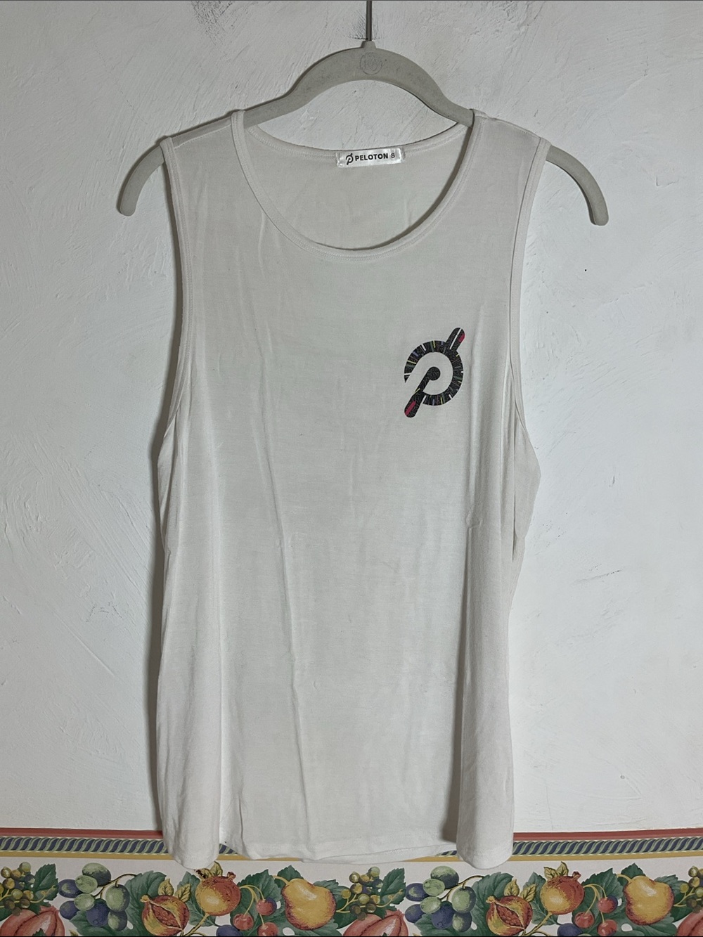 Peloton White Slashed Back Cutout Workout Tank Top Bamboo Soft Size S